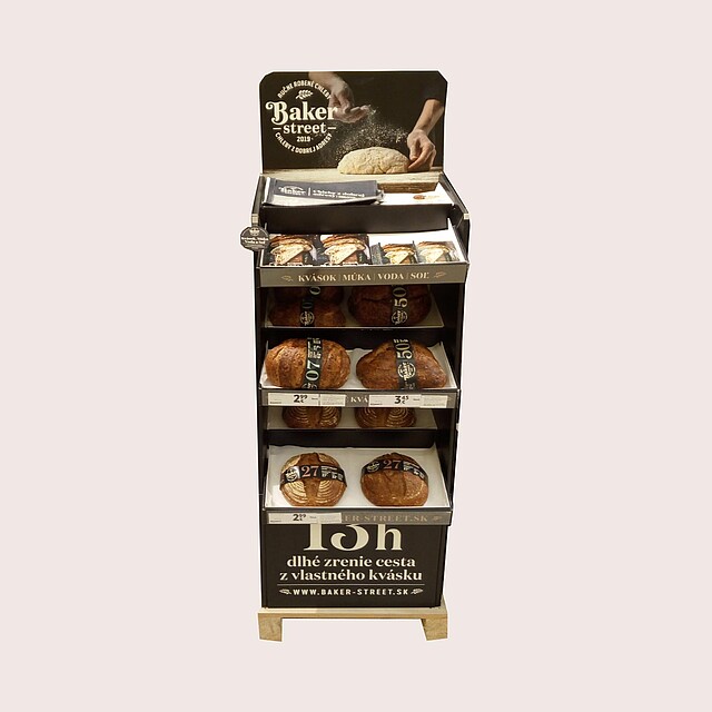 Displays for baked goods